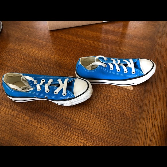 Converse - Picture 3 of 7